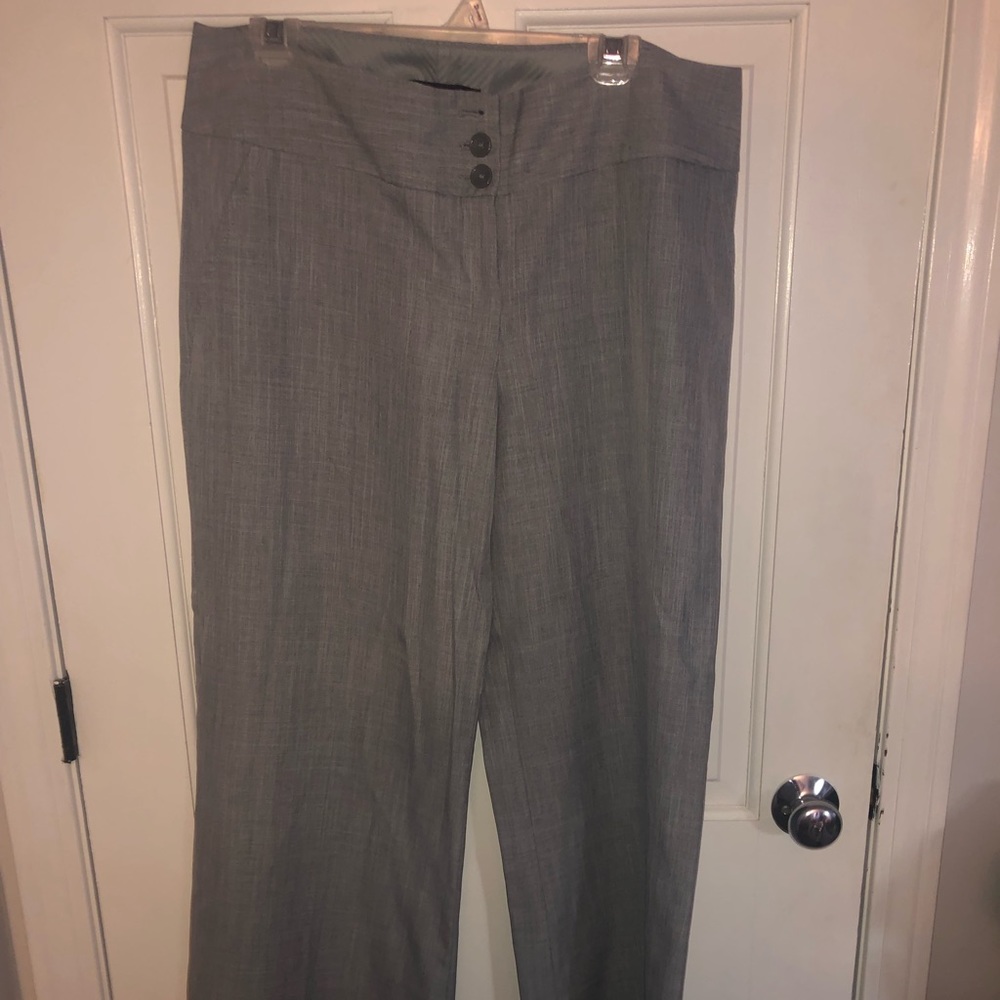 The Limited Cassidy Pants. Like new. Light grey. Size 14.
